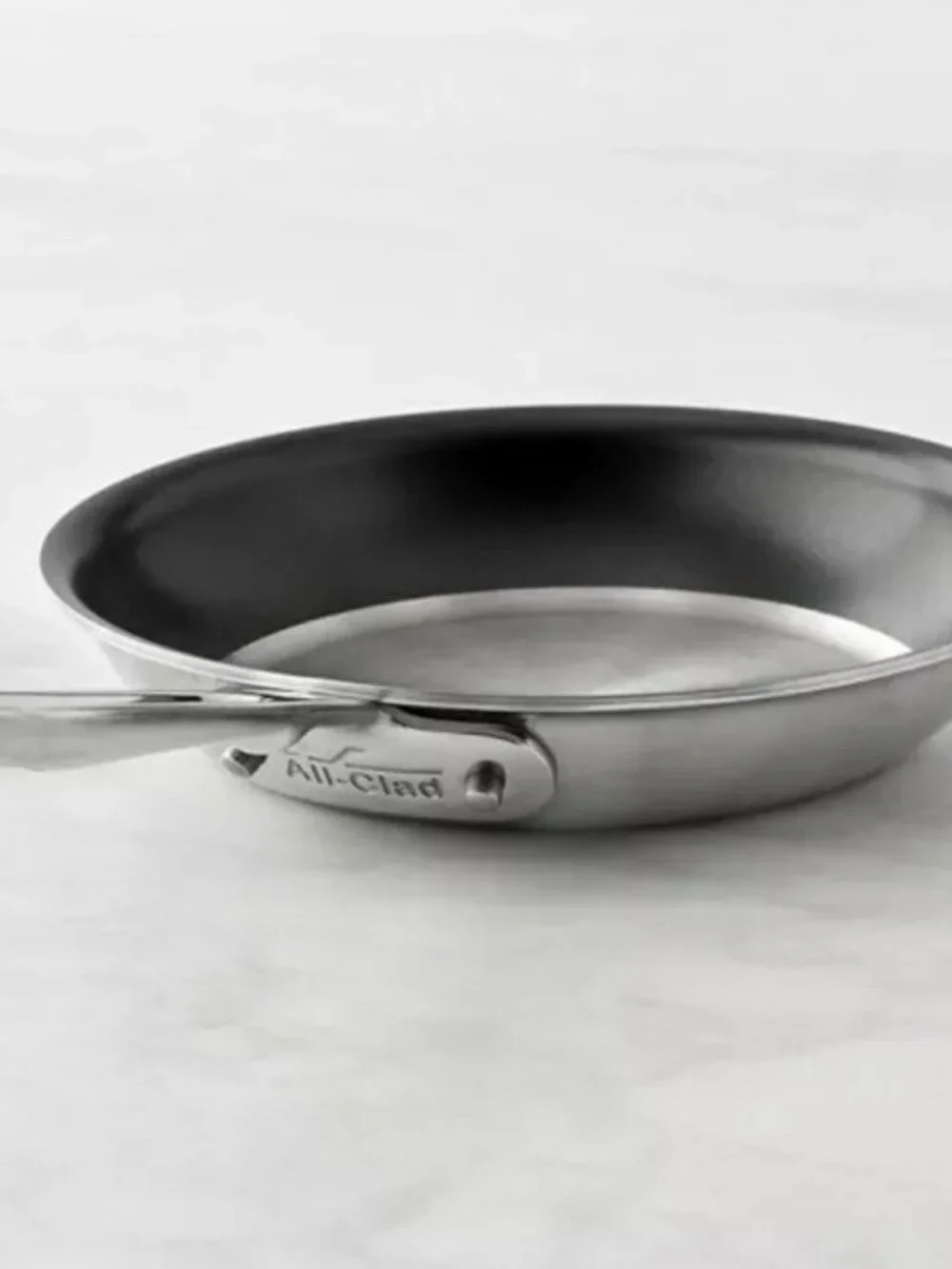 All-Clad d5 Hybrid 8-inch Stainless Steel 5-Ply Bonded Dishwasher Safe Fry-Pan